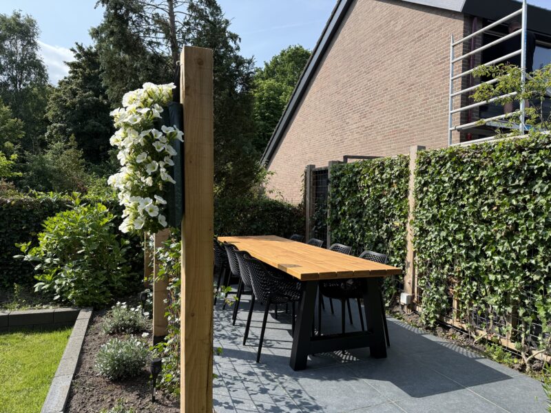 Tuininspiratie Tuintafel A poten