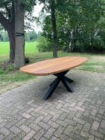 Tuintafel Iroko Deens Ovaal | Stalen Poten