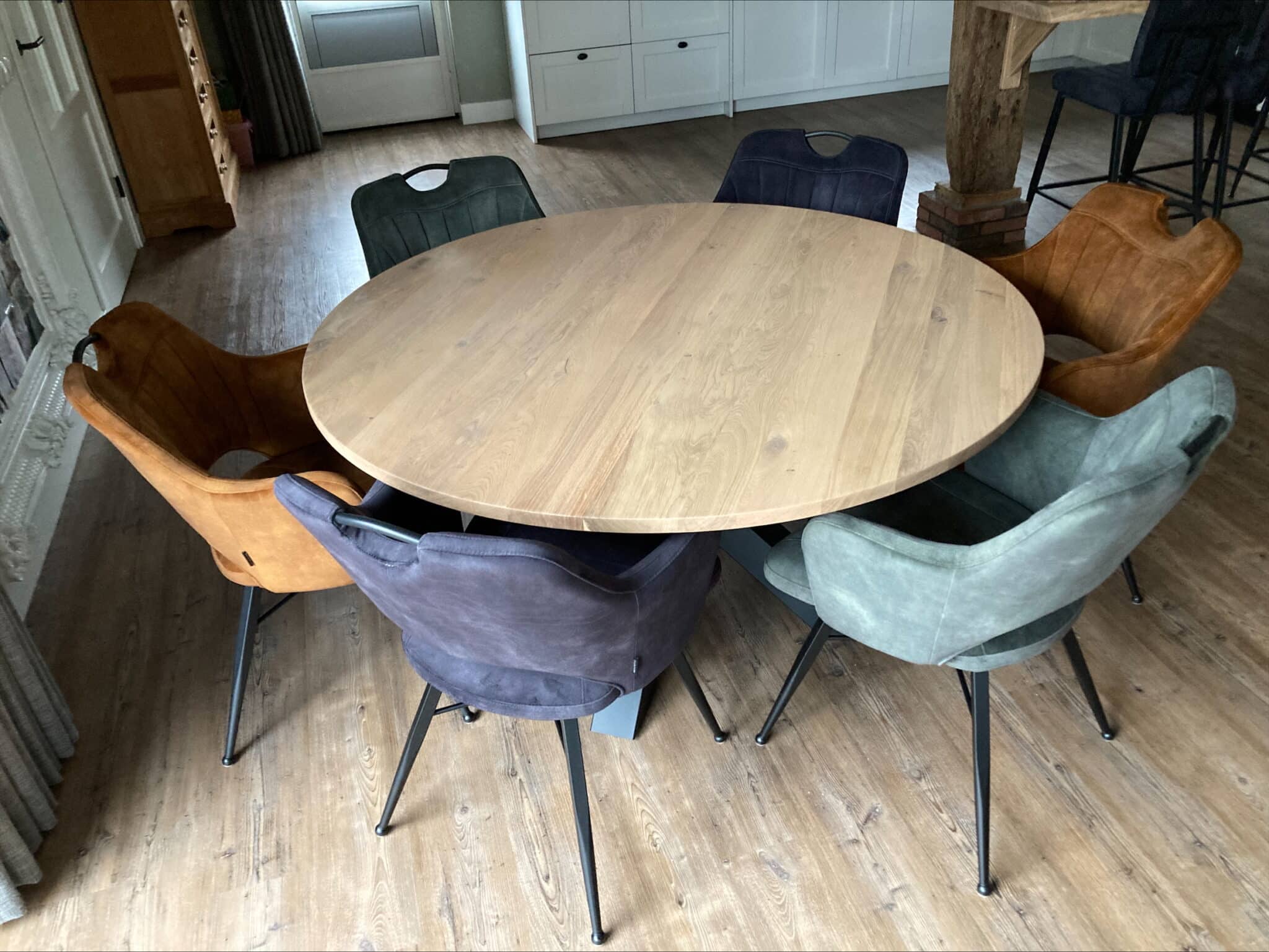 Eettafel met stoelen eiken rond