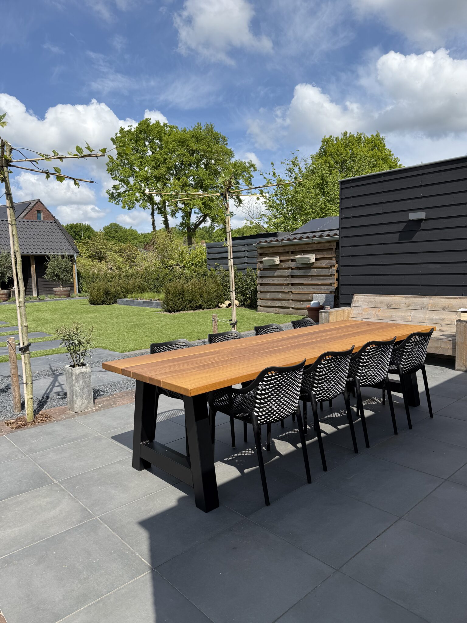 Behandelde Iroko tuintafel