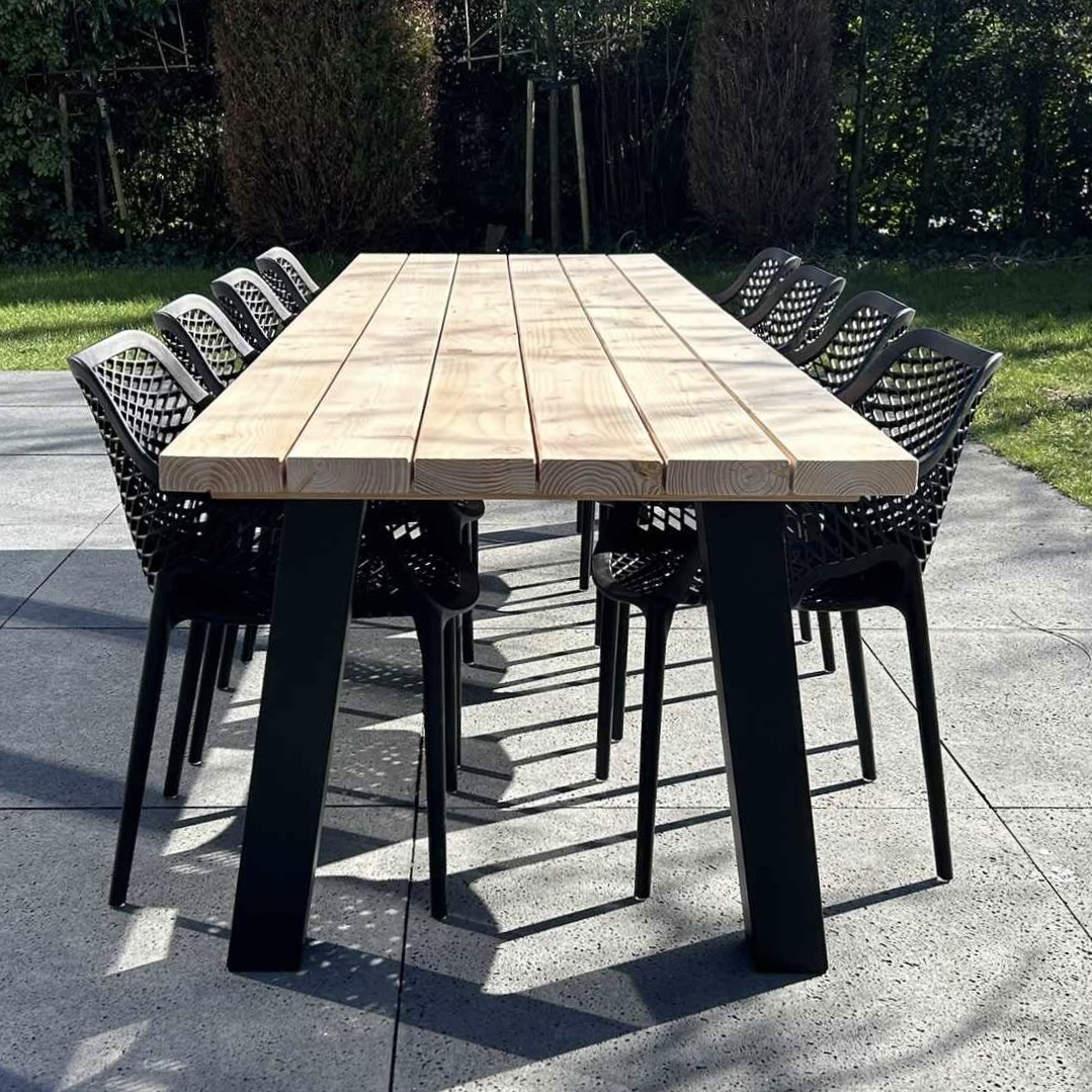 A zonder ligger staal tuintafel douglas