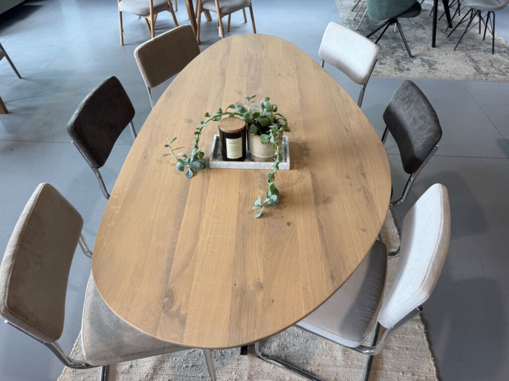 Grijze Ribstoel met Chrome frame