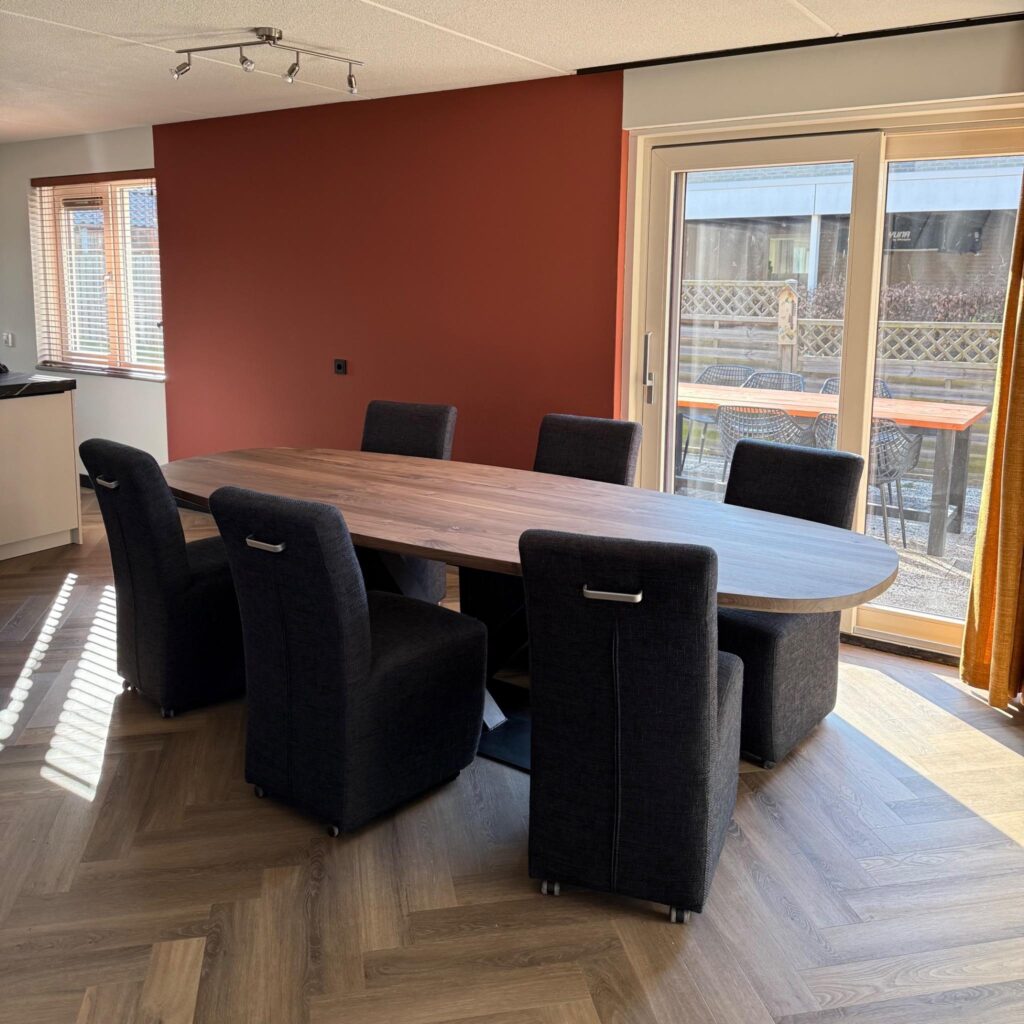 Eettafel Noten | Deens Ovaal.jpeg