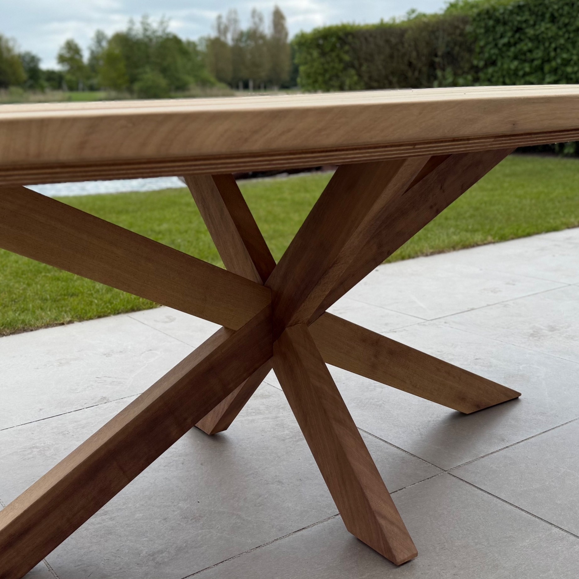 Houten matrix onderstel