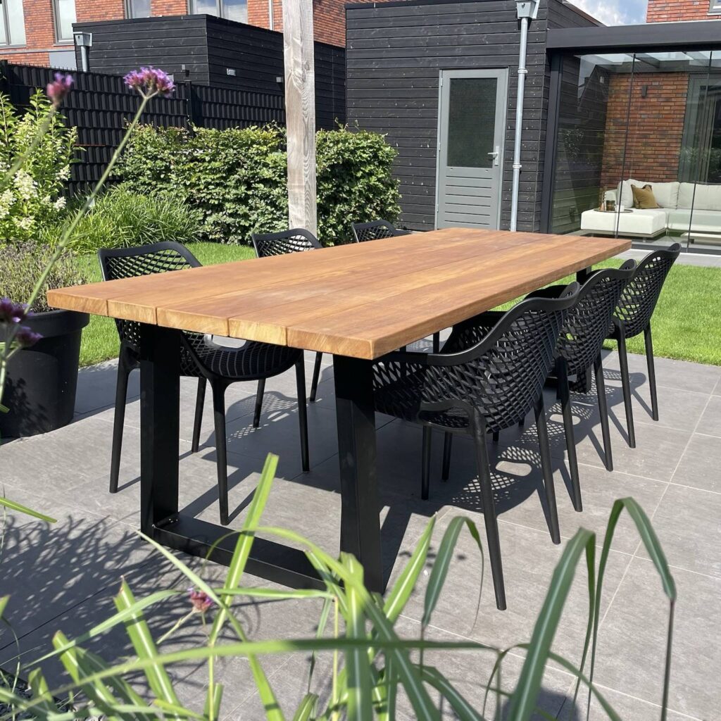 Rechthoekige Hardhout Tuintafel Iroko | Trapezium poten