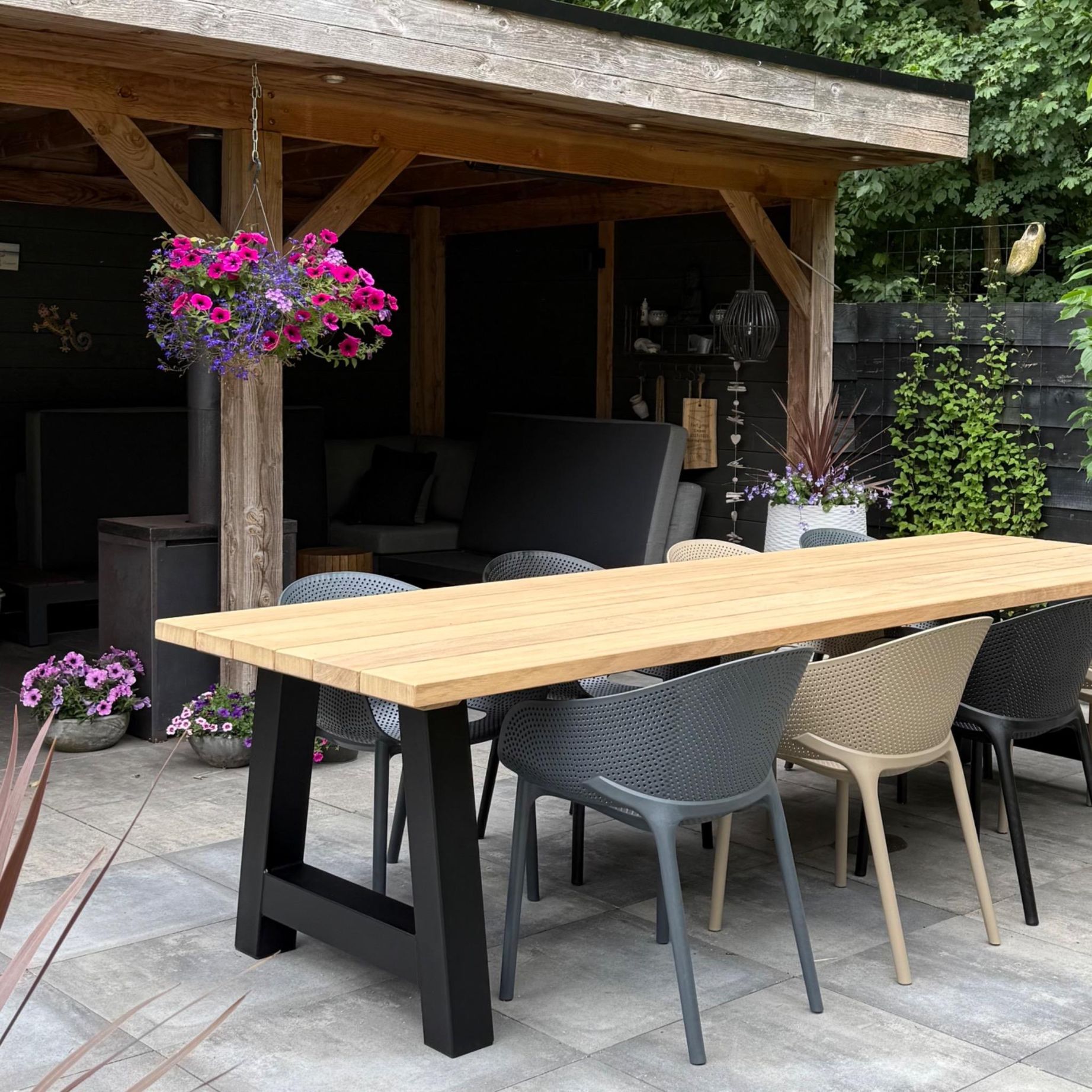 Gekleurde tuinstoelen