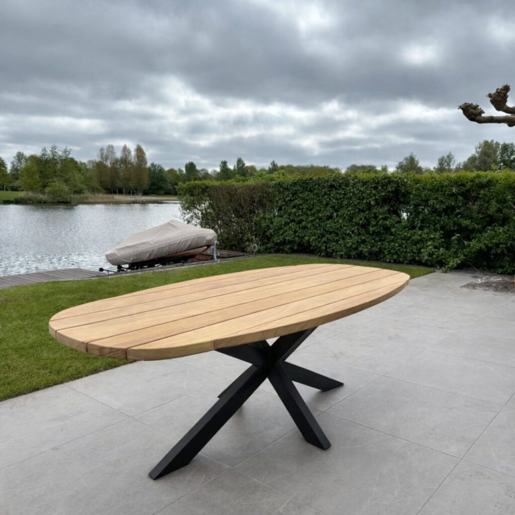 Tuinset Deens Ovaal Iroko