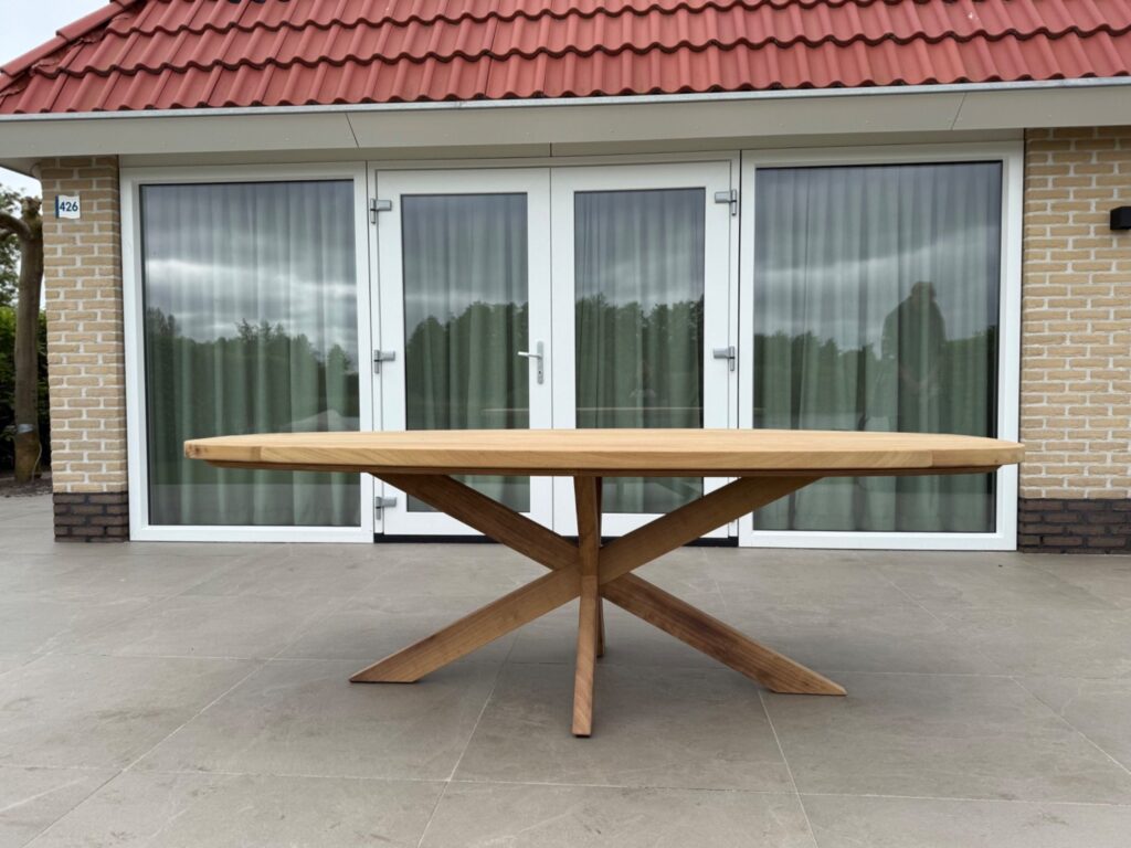 Tuintafel Iroko Deens Ovaal | Houten Poten