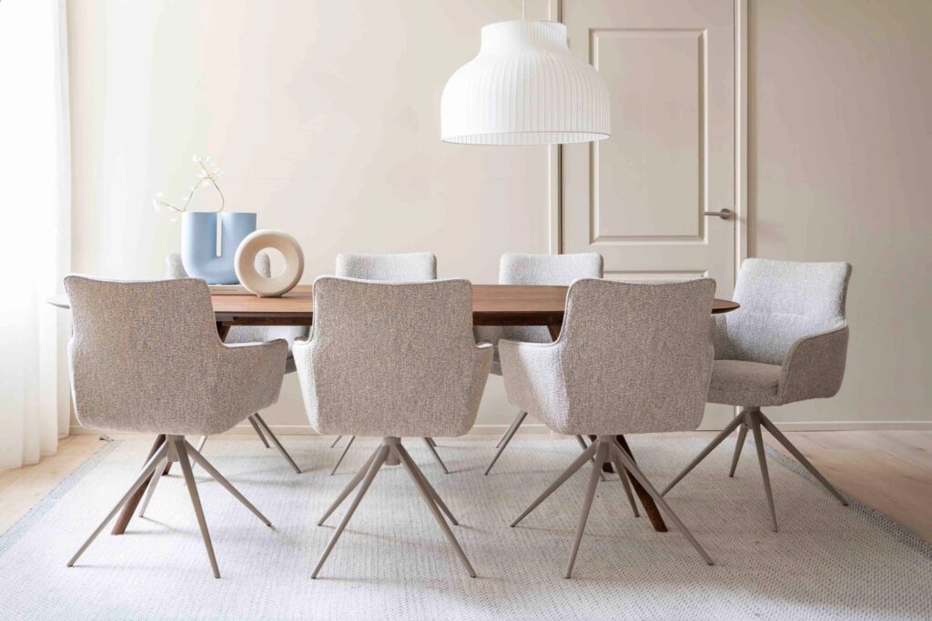 Qube eetkamerstoel spinpoot