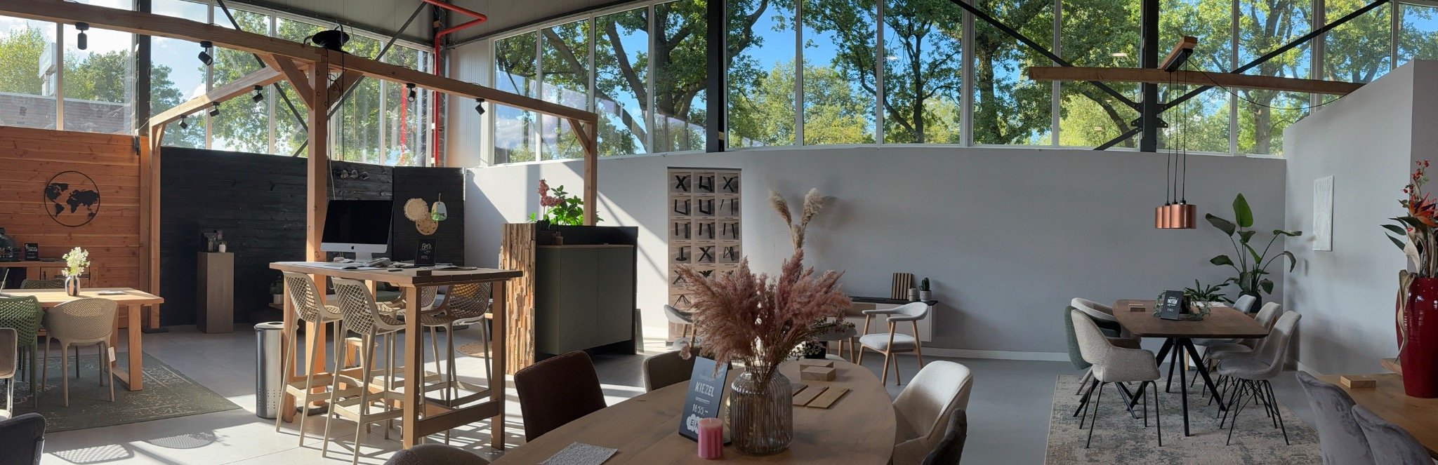 Showroom_meubels_Hoogeveen_compressed