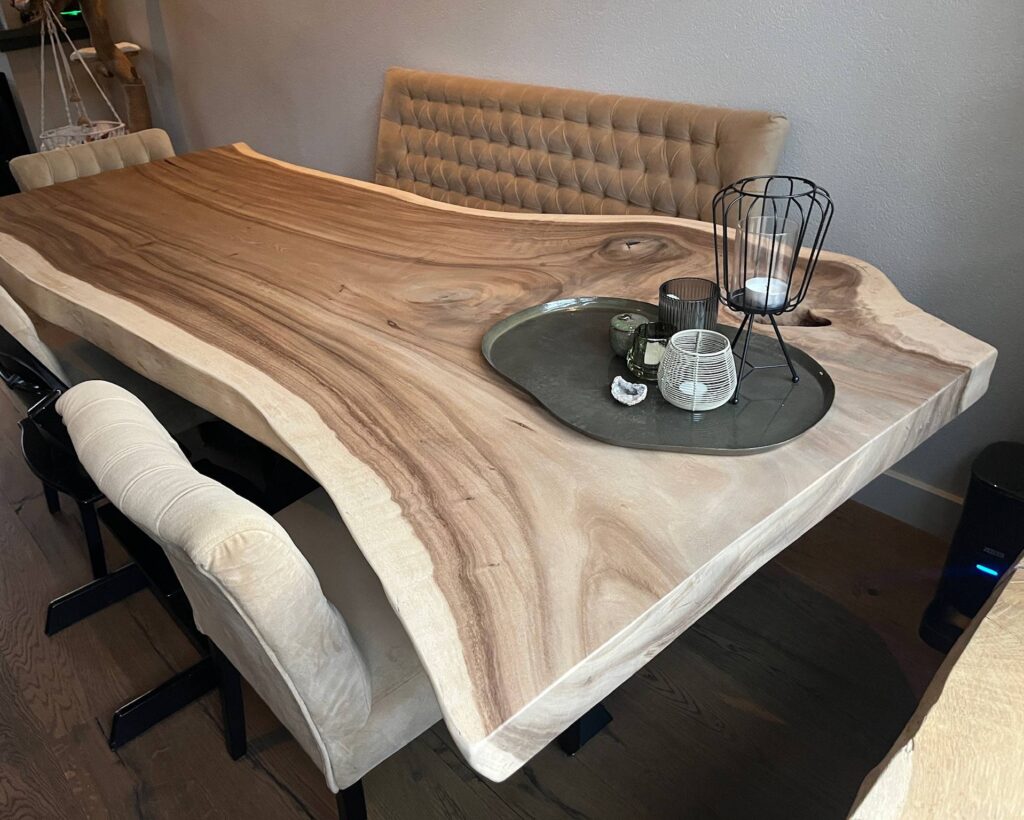 Eettafel met bank 6 personen