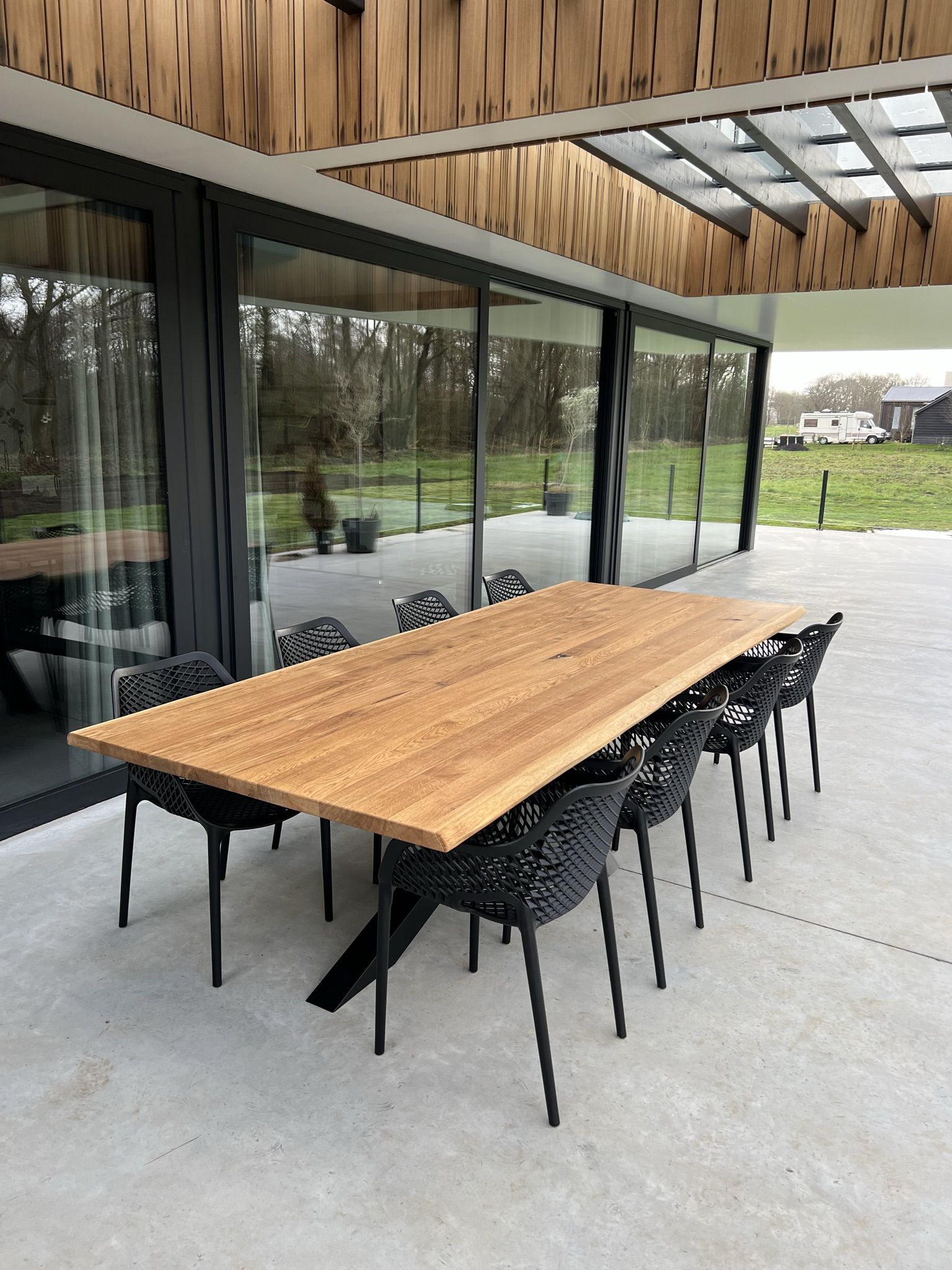 Tuintafel Eiken buiten overkapping