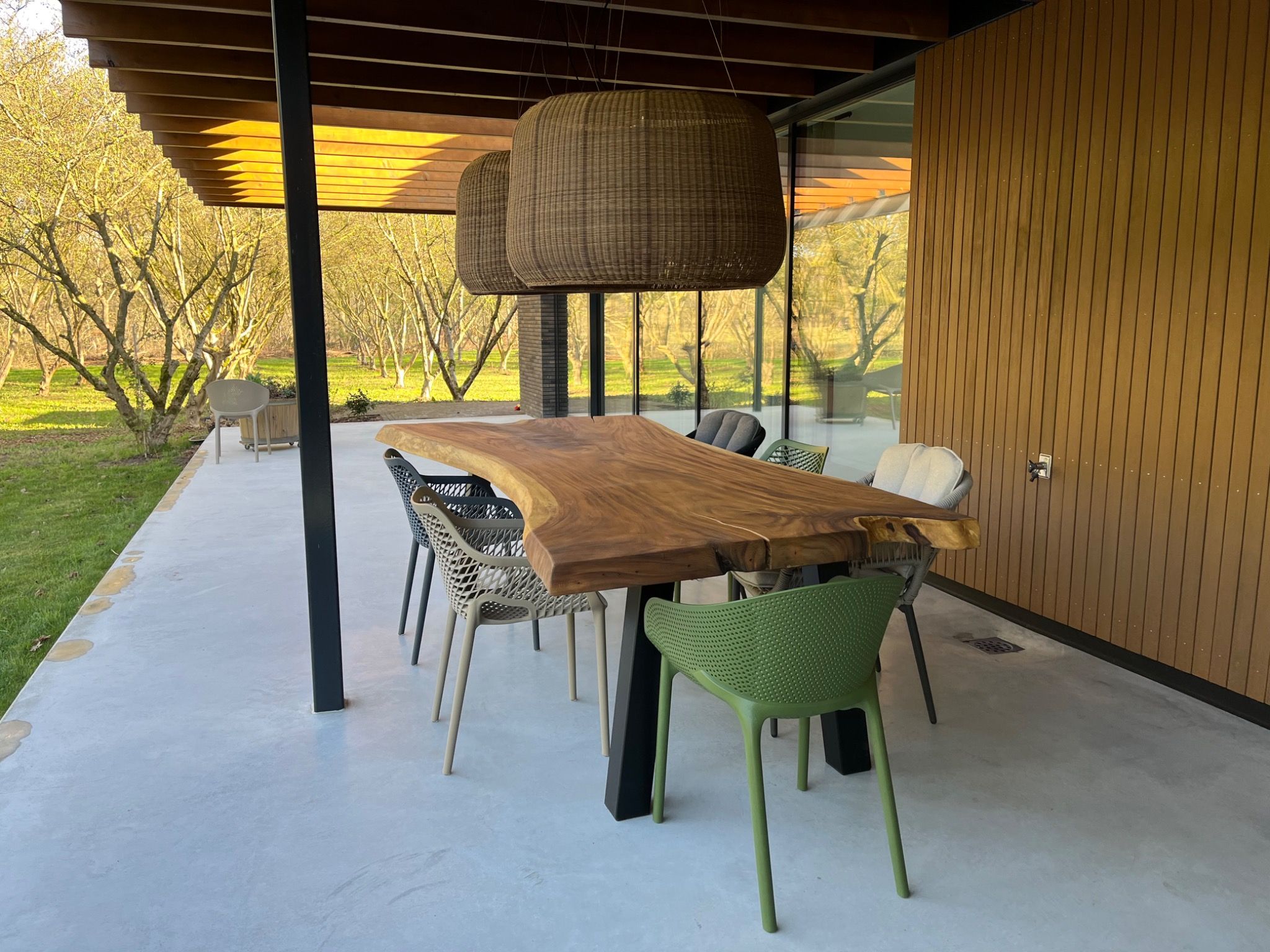 Suar tuintafel terras