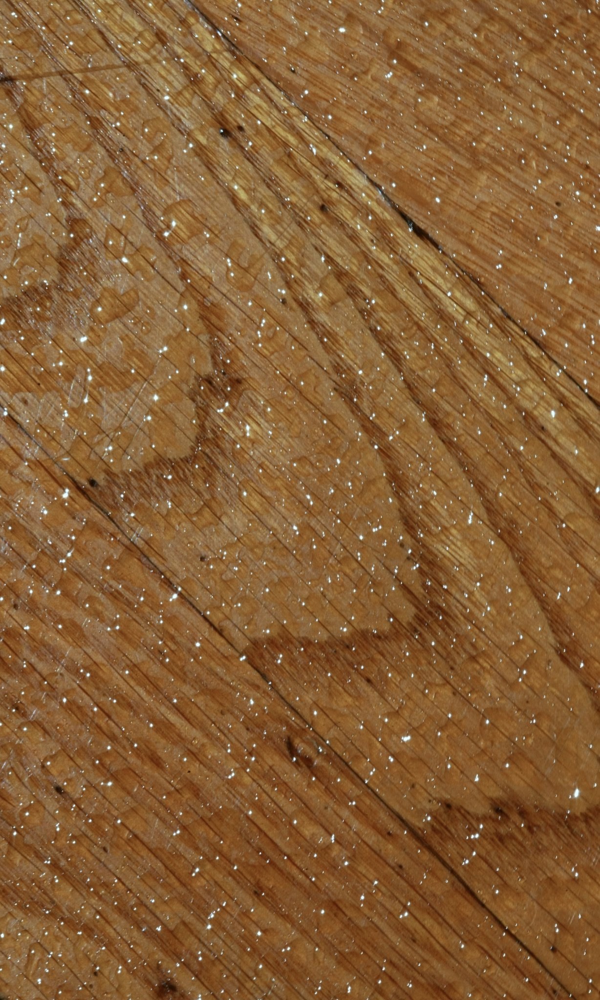 Witte vlekken op tuintafel