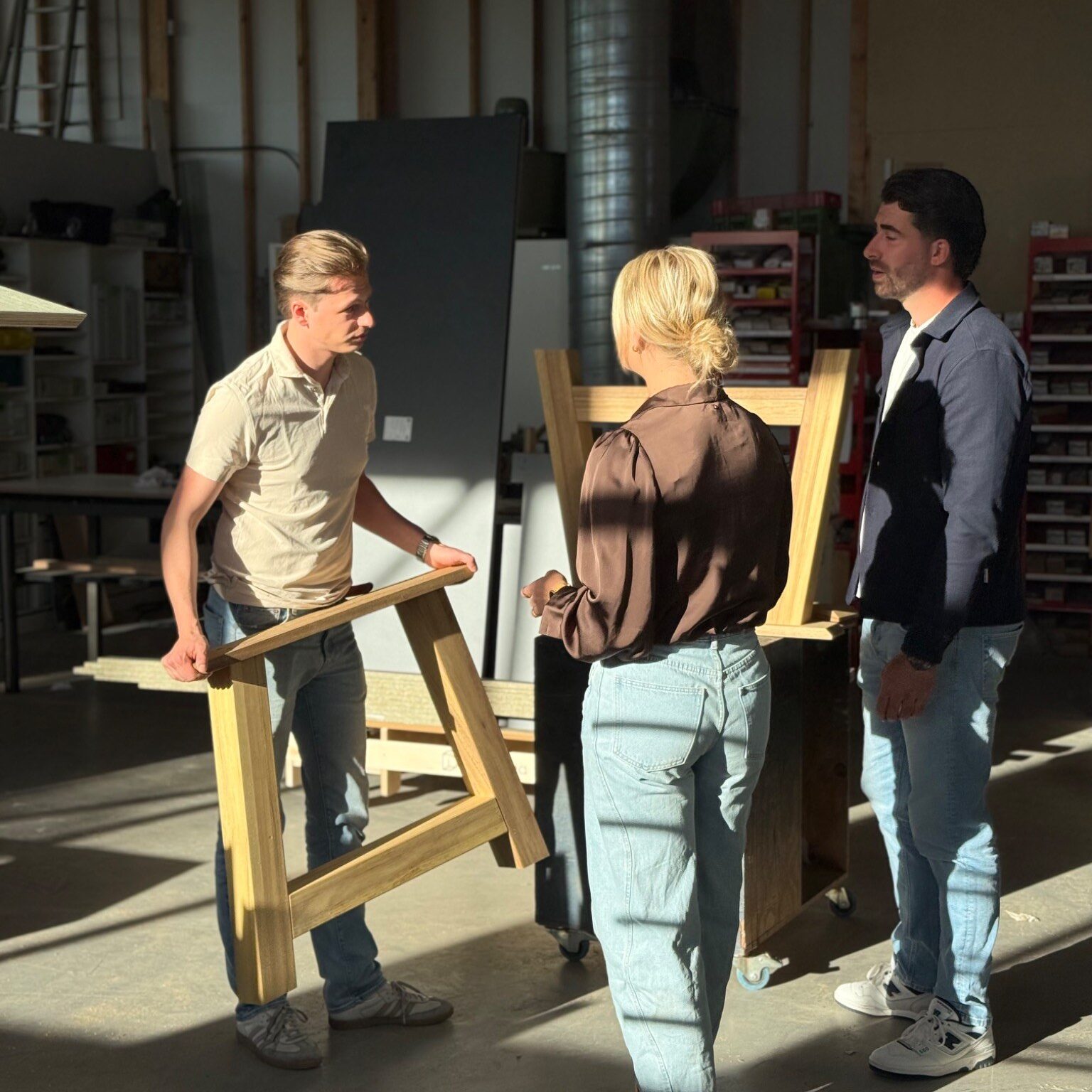 Houten onderstel tuintafel