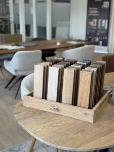 Rubio Monocoat kleurstalen in de showroom van Duumaa